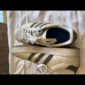 Adidas Tennis Shoes-Size 8.5